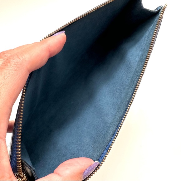 LV blue epi pochette accessories with LV dust bag - Picture 6 of 12